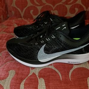 NIKE Air Zoom Pegasus 37